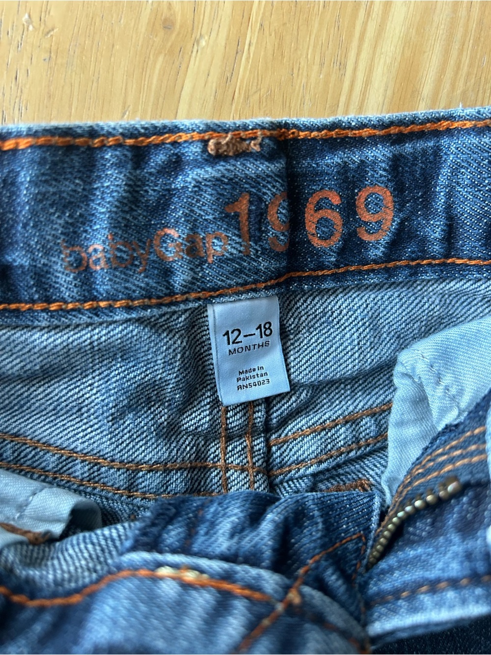 Baby boy toddler jeans bundle 12-18 months polar bear! Baby gap old navy - Picture 5 of 7